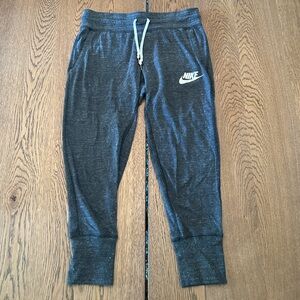 Nike Capri Joggers